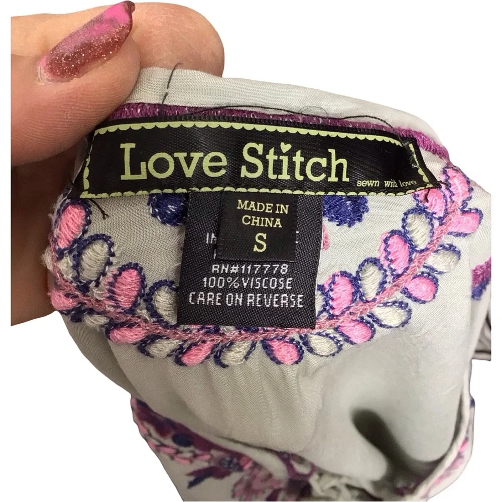 Love Stitch White Blouse with Purple‎ Embroidery